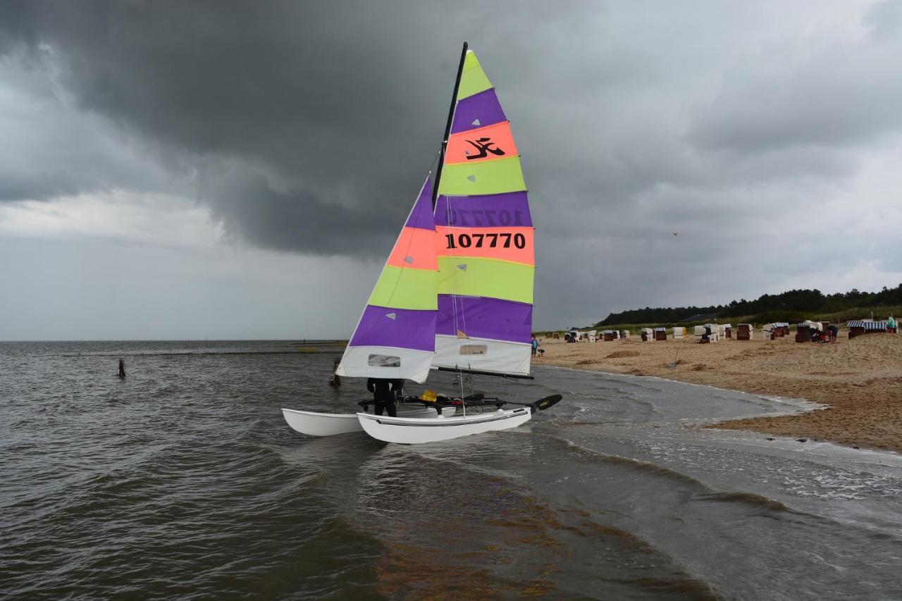 Appartamento Luettje Huus Frieda Mit Strandkorb Am Strand Von Mai Bis September Cuxhaven Esterno foto